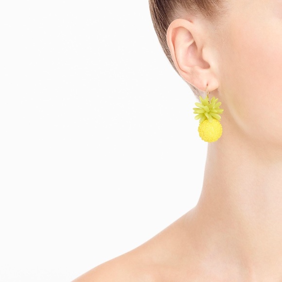 NWOT J.Crew Fruit Pineapple Resin Clip Earrings - Picture 2 of 4